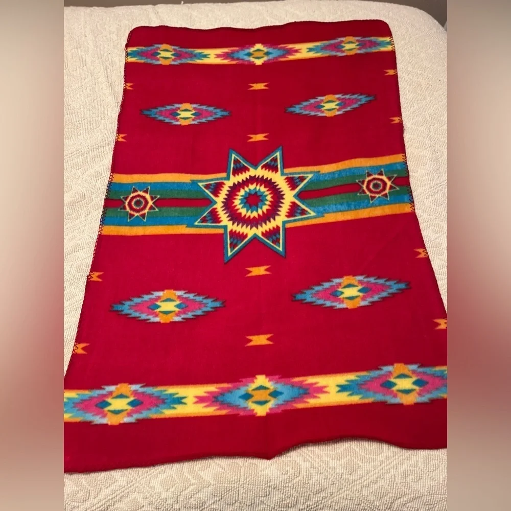 St. Libre Indian School MT 33” x 49” red Native American pattern throw blanket.
